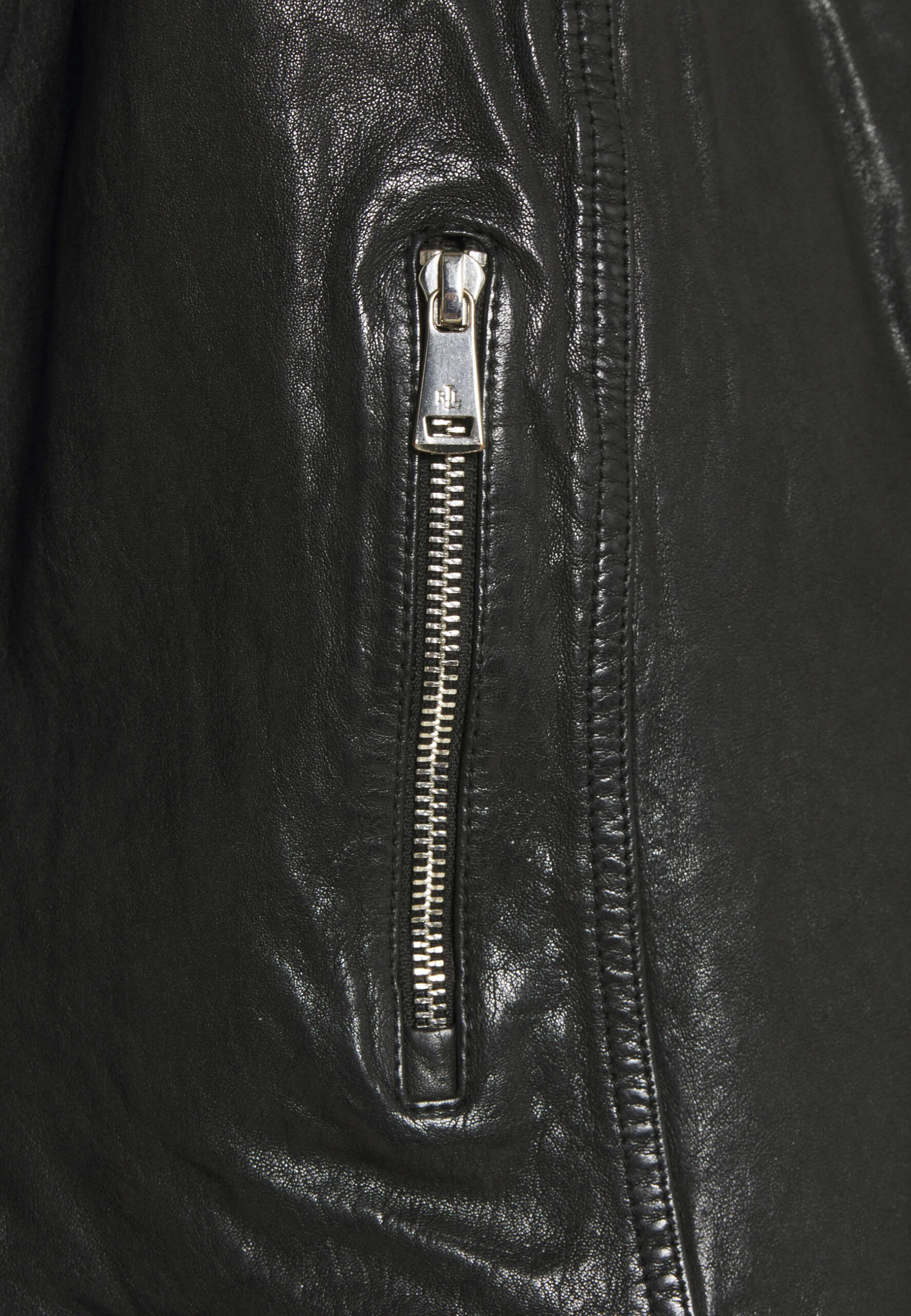 womens-jet-black-biker-leather-jacket-affordable-stylish (8)